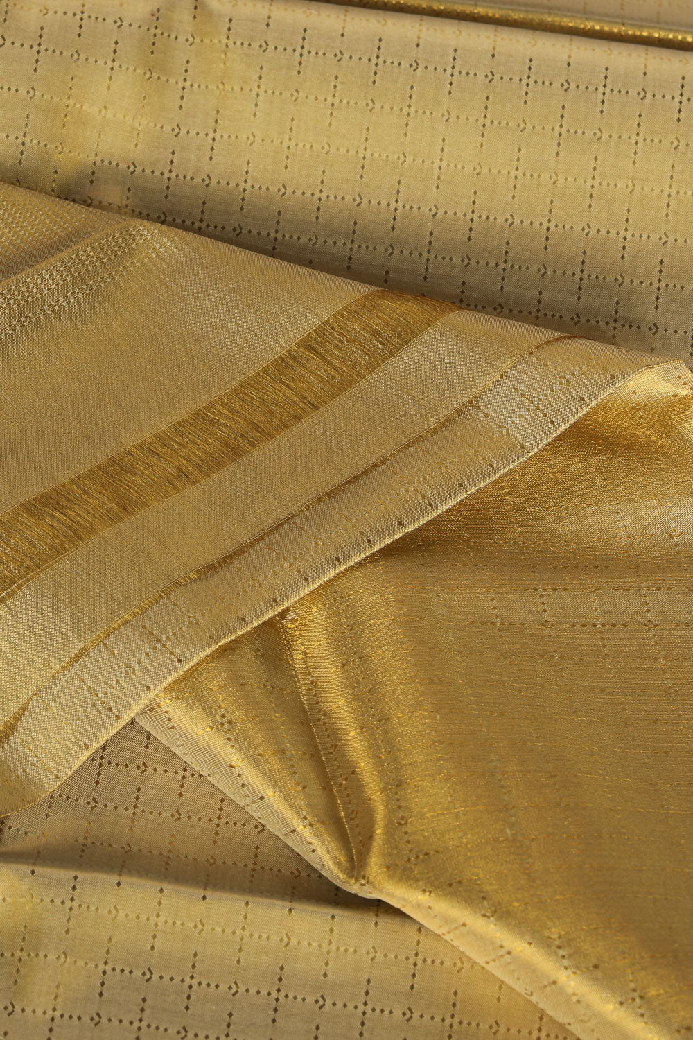 Image of Kanchi Silk Tissue-Gold Traditional Dhoti With Kanduva (8 X 4)